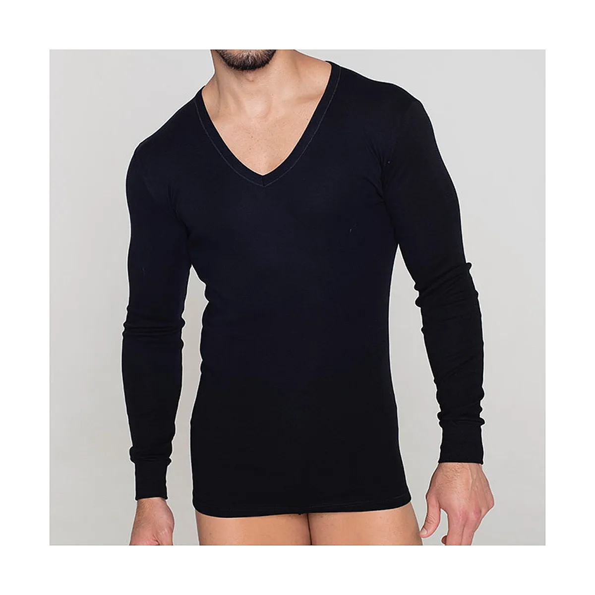 5284 BASIC LONG SLEEVE UNDERSHIRT. V NECK