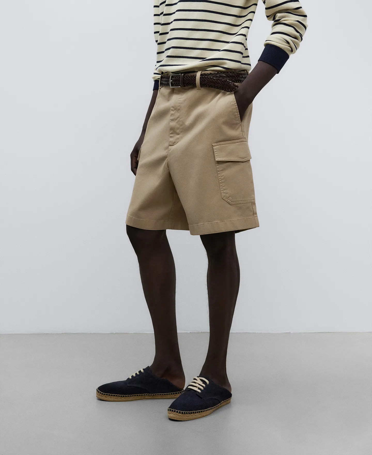 Cotton cargo bermuda shorts man